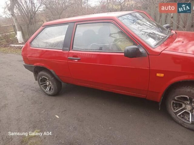 Красный ВАЗ 2108, объемом двигателя 1.5 л и пробегом 320 тыс. км за 1100 $, фото 3 на Automoto.ua