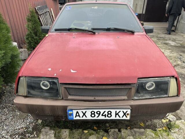 Красный ВАЗ 2108, объемом двигателя 1.3 л и пробегом 300 тыс. км за 667 $, фото 1 на Automoto.ua