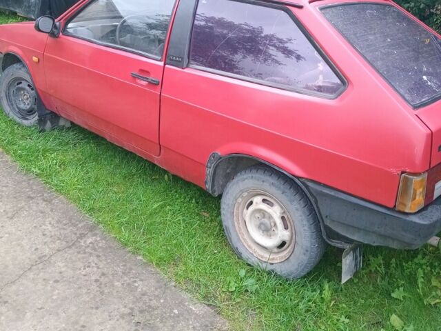 Красный ВАЗ 2108, объемом двигателя 1.5 л и пробегом 102 тыс. км за 591 $, фото 4 на Automoto.ua