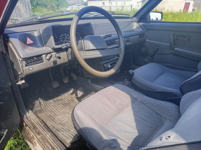 Красный ВАЗ 2108, объемом двигателя 1.1 л и пробегом 50 тыс. км за 350 $, фото 5 на Automoto.ua