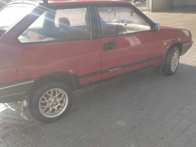 Красный ВАЗ 2108, объемом двигателя 0 л и пробегом 300 тыс. км за 500 $, фото 3 на Automoto.ua