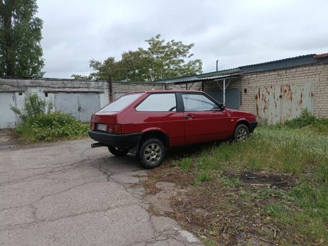 Красный ВАЗ 2108, объемом двигателя 1.3 л и пробегом 200 тыс. км за 1400 $, фото 3 на Automoto.ua
