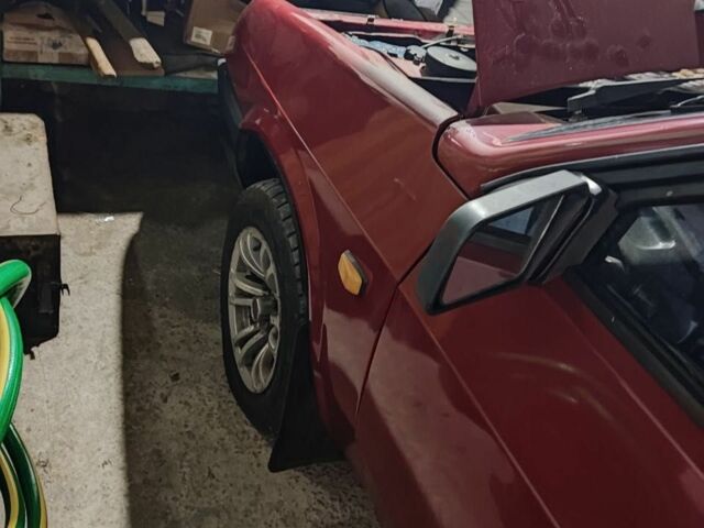 Красный ВАЗ 2108, объемом двигателя 1.5 л и пробегом 240 тыс. км за 1350 $, фото 2 на Automoto.ua