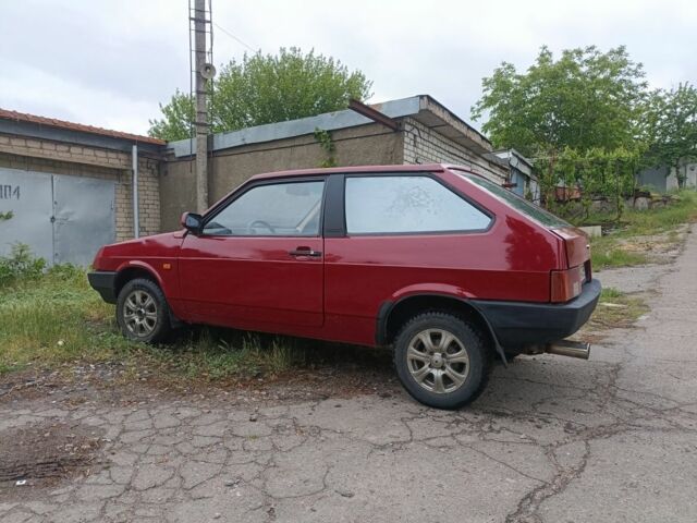 Красный ВАЗ 2108, объемом двигателя 1.3 л и пробегом 200 тыс. км за 1400 $, фото 2 на Automoto.ua
