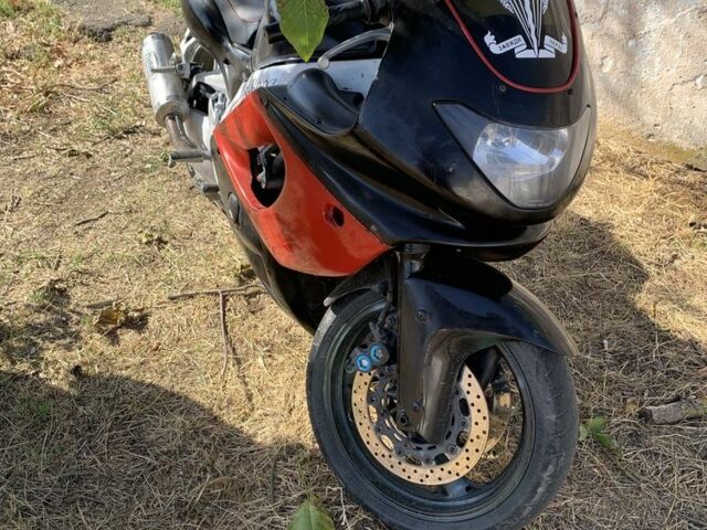 Красный ВАЗ 2108, объемом двигателя 1.3 л и пробегом 3 тыс. км за 3300 $, фото 6 на Automoto.ua