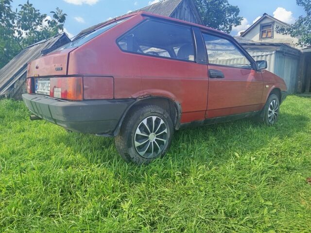 Красный ВАЗ 2108, объемом двигателя 1.1 л и пробегом 50 тыс. км за 350 $, фото 3 на Automoto.ua