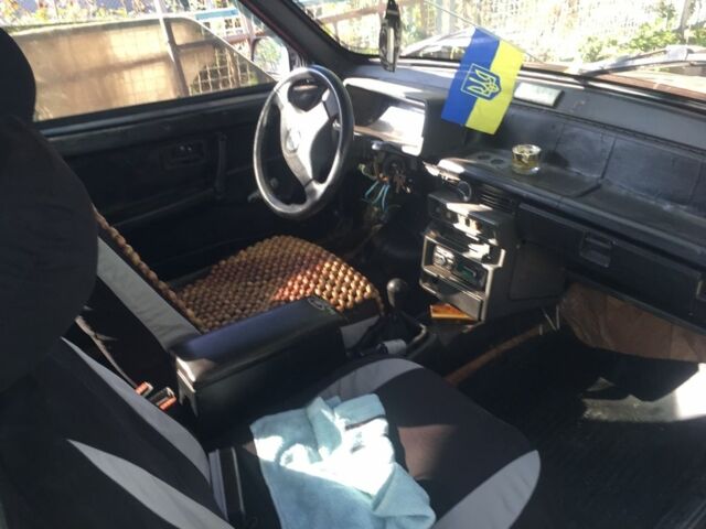 Красный ВАЗ 2108, объемом двигателя 1.3 л и пробегом 3 тыс. км за 850 $, фото 4 на Automoto.ua