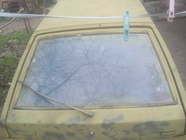 Красный ВАЗ 2108, объемом двигателя 1.5 л и пробегом 100 тыс. км за 750 $, фото 2 на Automoto.ua