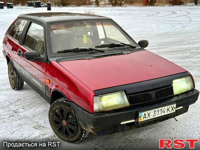 Красный ВАЗ 2108, объемом двигателя 1.5 л и пробегом 0 тыс. км за 999 $, фото 2 на Automoto.ua
