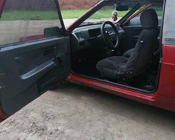 Красный ВАЗ 2108, объемом двигателя 1.3 л и пробегом 500 тыс. км за 1300 $, фото 4 на Automoto.ua