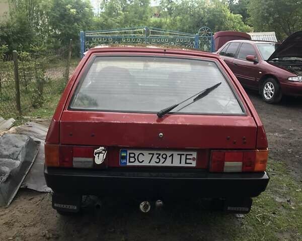 Красный ВАЗ 2108, объемом двигателя 1.5 л и пробегом 120 тыс. км за 700 $, фото 2 на Automoto.ua