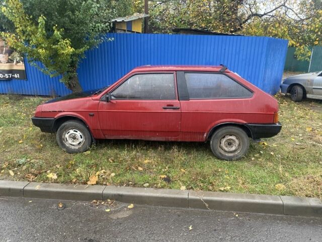 Красный ВАЗ 2108, объемом двигателя 1.5 л и пробегом 100 тыс. км за 809 $, фото 2 на Automoto.ua