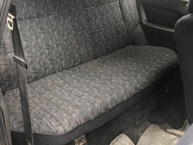 Красный ВАЗ 2108, объемом двигателя 1.1 л и пробегом 170 тыс. км за 426 $, фото 9 на Automoto.ua