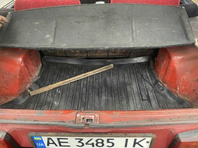 Красный ВАЗ 2108, объемом двигателя 1.5 л и пробегом 100 тыс. км за 809 $, фото 6 на Automoto.ua