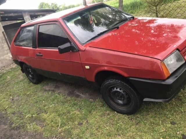 Красный ВАЗ 2108, объемом двигателя 1.1 л и пробегом 170 тыс. км за 426 $, фото 4 на Automoto.ua