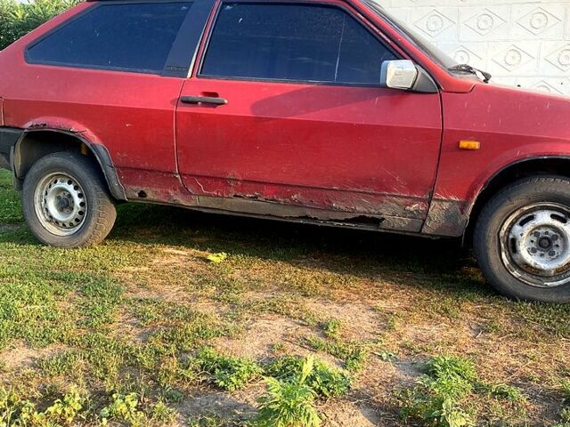 Красный ВАЗ 2108, объемом двигателя 1.5 л и пробегом 160 тыс. км за 520 $, фото 2 на Automoto.ua