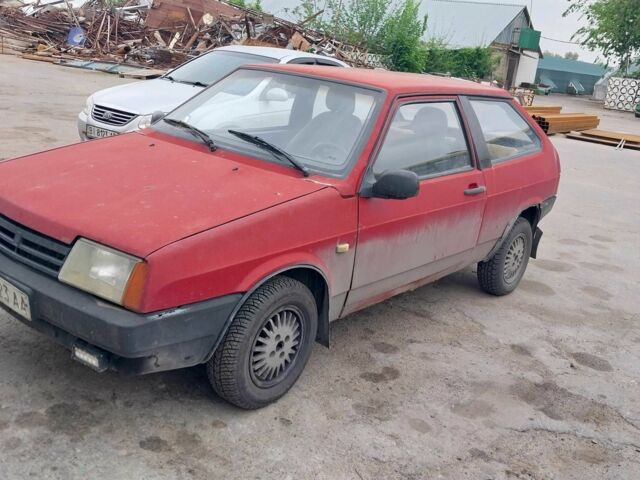 Красный ВАЗ 2108, объемом двигателя 1.3 л и пробегом 200 тыс. км за 606 $, фото 1 на Automoto.ua