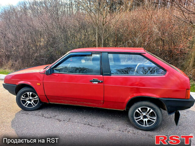 Красный ВАЗ 2108, объемом двигателя 1.5 л и пробегом 0 тыс. км за 1100 $, фото 1 на Automoto.ua