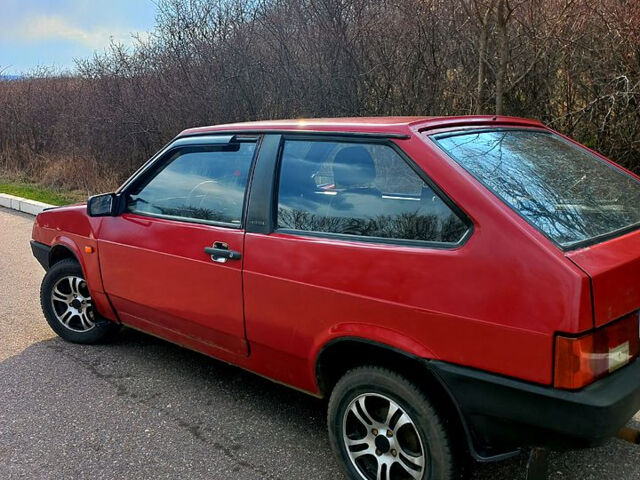 Красный ВАЗ 2108, объемом двигателя 1.5 л и пробегом 0 тыс. км за 1100 $, фото 2 на Automoto.ua