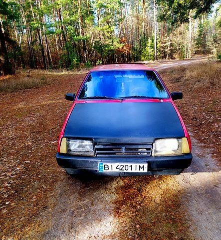 Красный ВАЗ 2108, объемом двигателя 1.5 л и пробегом 0 тыс. км за 1100 $, фото 8 на Automoto.ua