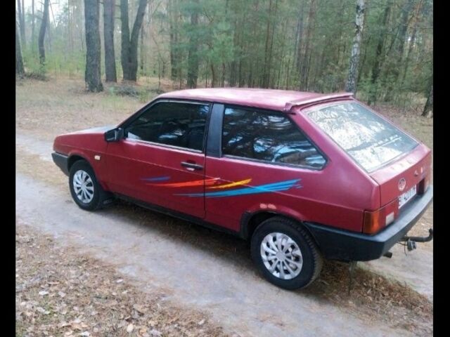 Красный ВАЗ 2108, объемом двигателя 1.5 л и пробегом 280 тыс. км за 900 $, фото 4 на Automoto.ua