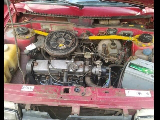 Красный ВАЗ 2108, объемом двигателя 1.5 л и пробегом 280 тыс. км за 900 $, фото 6 на Automoto.ua