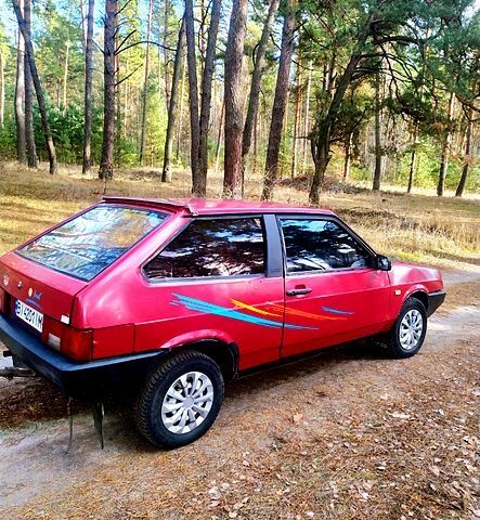 Красный ВАЗ 2108, объемом двигателя 1.5 л и пробегом 0 тыс. км за 1100 $, фото 6 на Automoto.ua