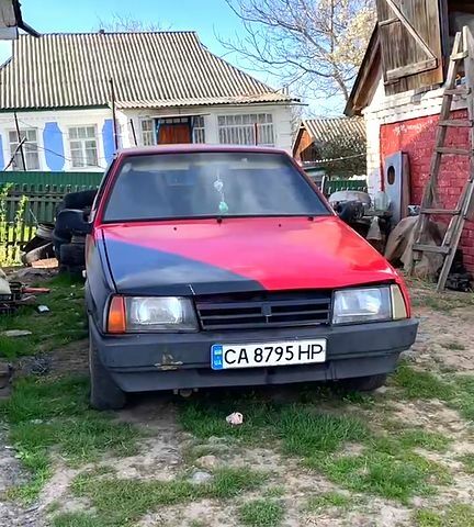 Красный ВАЗ 2108, объемом двигателя 15 л и пробегом 0 тыс. км за 600 $, фото 4 на Automoto.ua