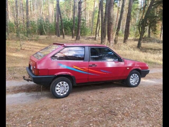 Красный ВАЗ 2108, объемом двигателя 1.5 л и пробегом 280 тыс. км за 900 $, фото 2 на Automoto.ua