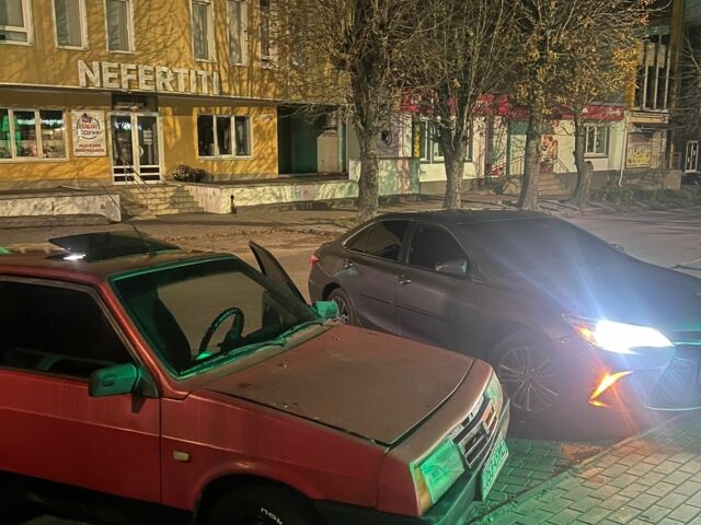 Червоний ВАЗ 2108, об'ємом двигуна 1.3 л та пробігом 100 тис. км за 750 $, фото 1 на Automoto.ua