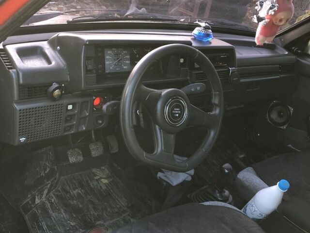 Красный ВАЗ 2108, объемом двигателя 1.5 л и пробегом 293 тыс. км за 1200 $, фото 6 на Automoto.ua