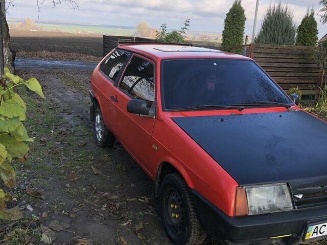 Красный ВАЗ 2108, объемом двигателя 1.5 л и пробегом 293 тыс. км за 1200 $, фото 3 на Automoto.ua