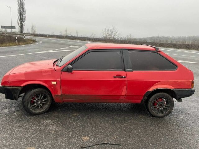 Красный ВАЗ 2108, объемом двигателя 1.3 л и пробегом 140 тыс. км за 710 $, фото 2 на Automoto.ua