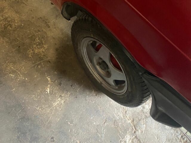 Красный ВАЗ 2108, объемом двигателя 1.3 л и пробегом 46 тыс. км за 953 $, фото 1 на Automoto.ua