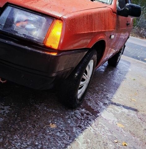 Красный ВАЗ 2108, объемом двигателя 0 л и пробегом 367 тыс. км за 949 $, фото 1 на Automoto.ua