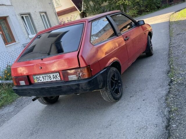 Красный ВАЗ 2108, объемом двигателя 1.5 л и пробегом 200 тыс. км за 632 $, фото 2 на Automoto.ua