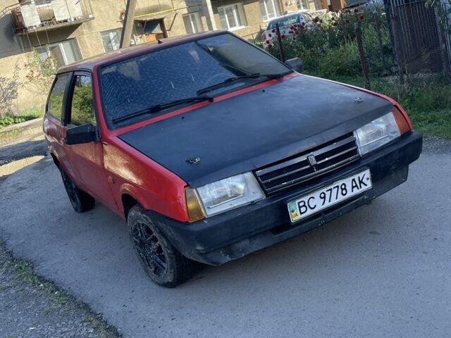 Красный ВАЗ 2108, объемом двигателя 1.5 л и пробегом 200 тыс. км за 632 $, фото 1 на Automoto.ua