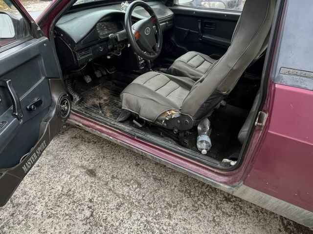 Красный ВАЗ 2108, объемом двигателя 0 л и пробегом 30 тыс. км за 700 $, фото 2 на Automoto.ua