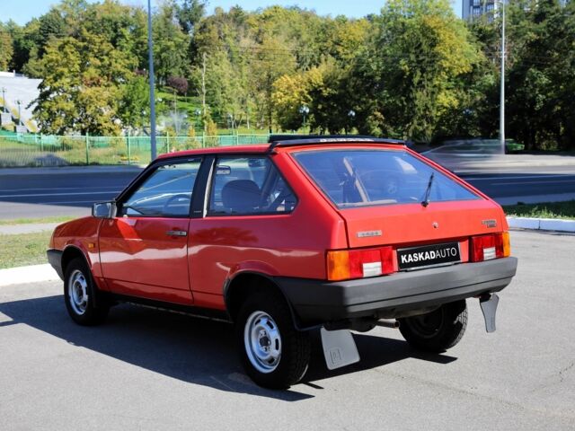 Красный ВАЗ 2108, объемом двигателя 1.3 л и пробегом 55 тыс. км за 2100 $, фото 3 на Automoto.ua