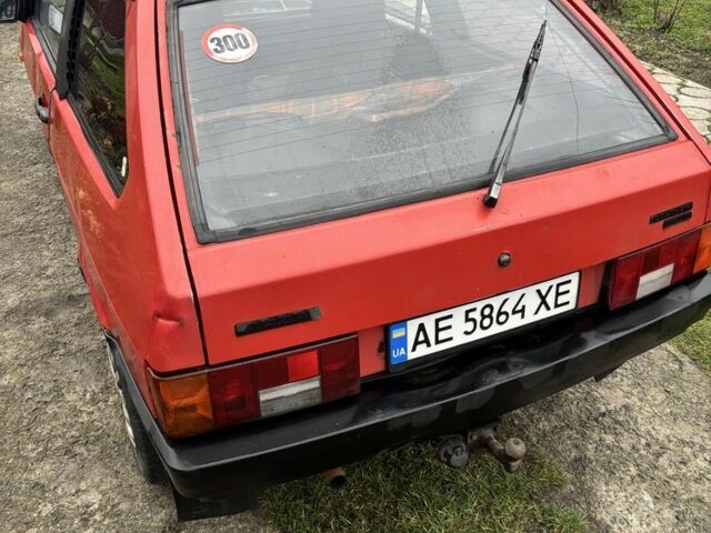 Красный ВАЗ 2108, объемом двигателя 1.3 л и пробегом 42 тыс. км за 757 $, фото 5 на Automoto.ua