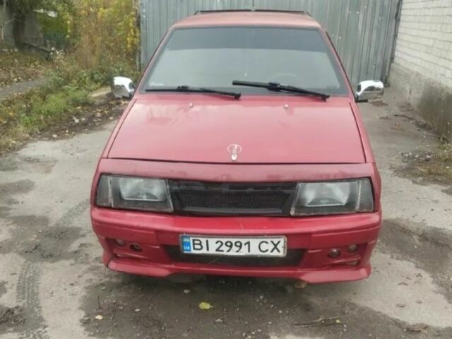 Красный ВАЗ 2108, объемом двигателя 1.5 л и пробегом 333 тыс. км за 1100 $, фото 2 на Automoto.ua