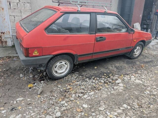 ВАЗ 2108 1990 в Запорожье на Automoto.ua Красный ВАЗ 2108, объемом двигателя 1.3 л и пробегом 56 тыс. км за 761 $, фото 2 на Automoto.ua