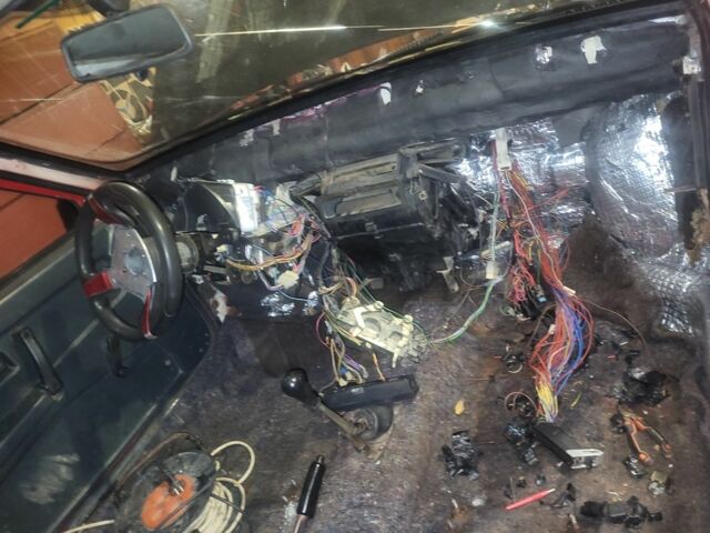 ВАЗ 2108 1990 в Бериславе на Automoto.ua Красный ВАЗ 2108, объемом двигателя 1.1 л и пробегом 56 тыс. км за 834 $, фото 2 на Automoto.ua