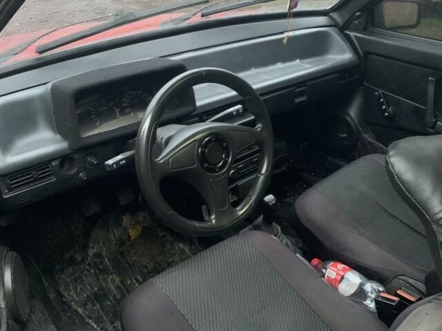 ВАЗ 2108 1991 в Ромнах на Automoto.ua Красный ВАЗ 2108, объемом двигателя 1.3 л и пробегом 100 тыс. км за 850 $, фото 5 на Automoto.ua