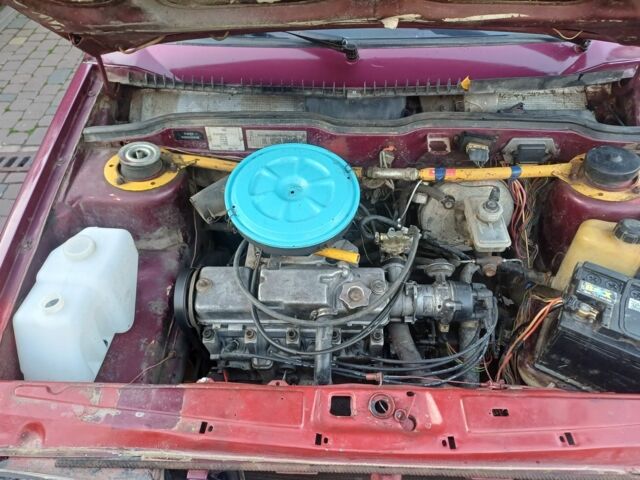 ВАЗ 2108 1991 у Хмельницькому на Automoto.ua Червоний ВАЗ 2108, об'ємом двигуна 0 л та пробігом 300 тис. км за 550 $, фото 18 на Automoto.ua
