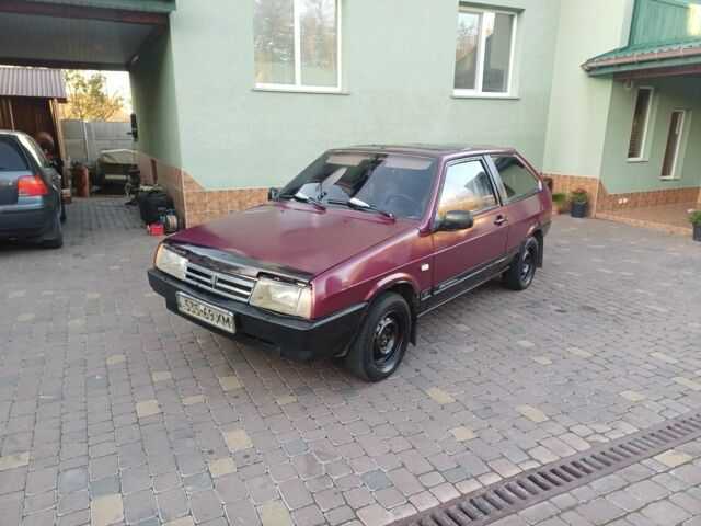 ВАЗ 2108 1991 у Хмельницькому на Automoto.ua Червоний ВАЗ 2108, об'ємом двигуна 0 л та пробігом 300 тис. км за 550 $, фото 1 на Automoto.ua