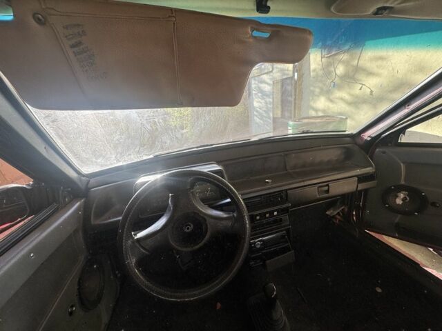 Красный ВАЗ 2108, объемом двигателя 1.3 л и пробегом 90 тыс. км за 700 $, фото 4 на Automoto.ua