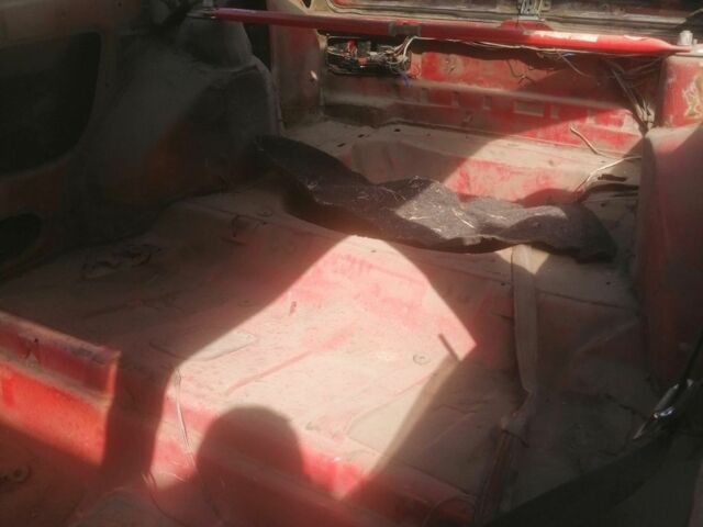 Красный ВАЗ 2108, объемом двигателя 1.3 л и пробегом 100 тыс. км за 550 $, фото 3 на Automoto.ua