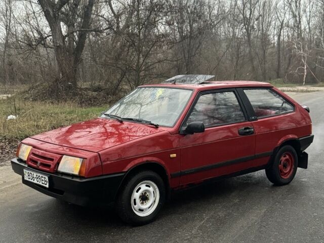 Красный ВАЗ 2108, объемом двигателя 1.5 л и пробегом 77 тыс. км за 700 $, фото 2 на Automoto.ua