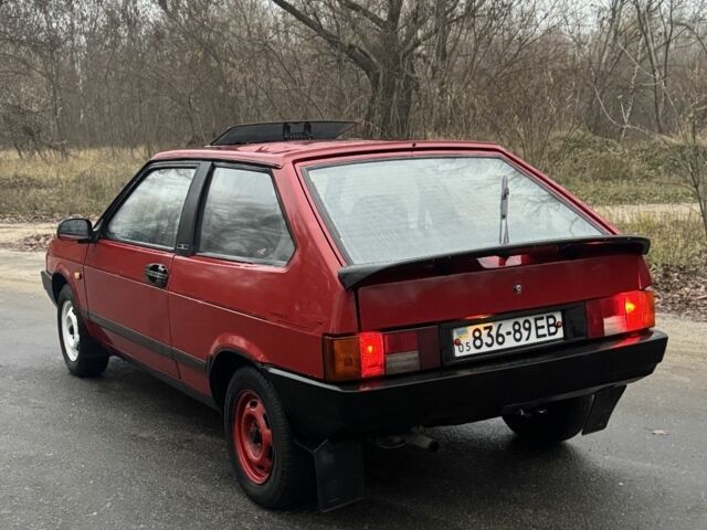 Красный ВАЗ 2108, объемом двигателя 1.5 л и пробегом 77 тыс. км за 700 $, фото 3 на Automoto.ua